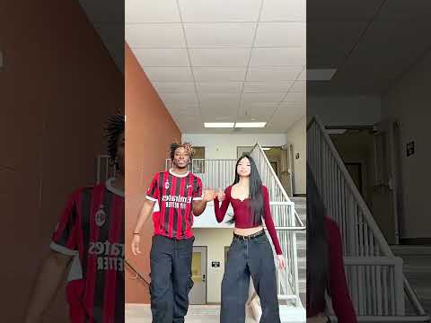 I walk this earth all by myself #shorts #alyssa #fyp #duo #tiktok #danceedit #ekkstacy