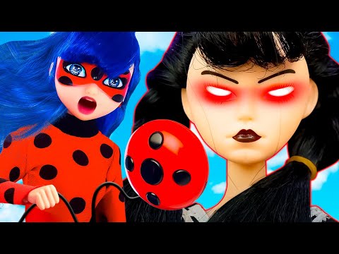 Mercredi a transformé Barbie en boisson 🥤 Ladybug, au secours! Jeux avec poupées pour filles