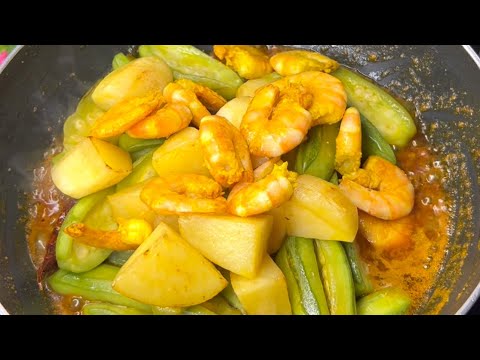 Easy & Quick Potol Chingri Recipe Bengali Style |