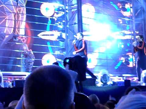 Progress Live 2011: Take That Perform SOS At Manchester (4 June)