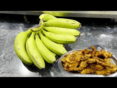 जब रोटी सब्जी बनाने का मन न करे तो 5 मिनट में कच्चे केले से इसे बनालो|Banana Pakoda | Kele Ke Pokode