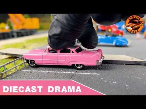 Diecast Race & Crash in 1/64 Miniature City #cleverdiecastcars