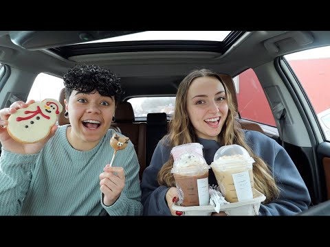 TRYING STARBUCKS HOLIDAY DRINKS!