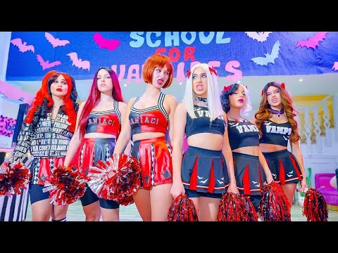 Mga Vampire Cheerleaders! Florida vs. Gwen - Vampire Showdown!