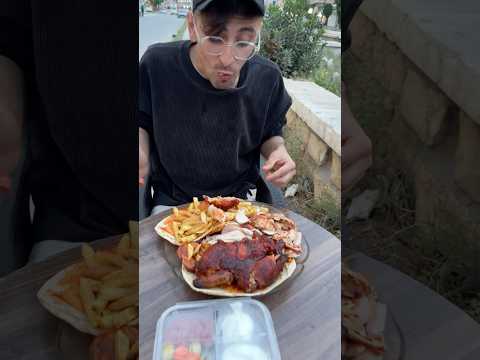 اكلت فروجة 🍗 ببلاش 😂 #shorts