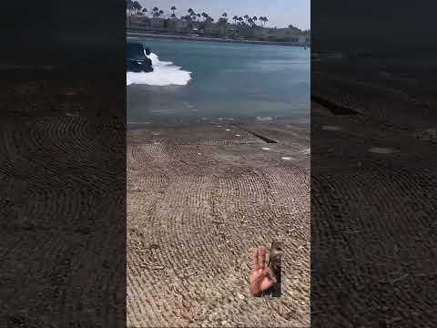 Amphibious hummer for the win