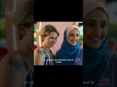 Une fille en hidjab est devenue la meilleure coiffeuse du salon ! #mélodrames #drama #series #shorts