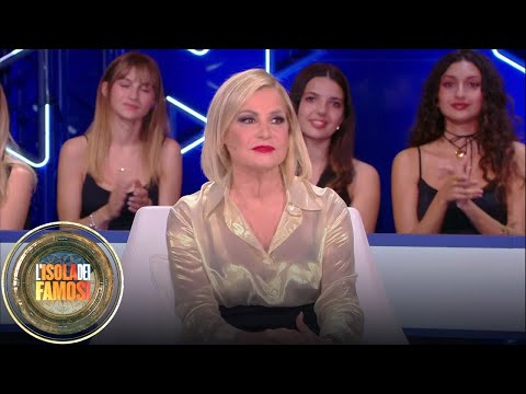 L'Isola dei Famosi - Le parole di Simona Ventura per Mario Adinolfi