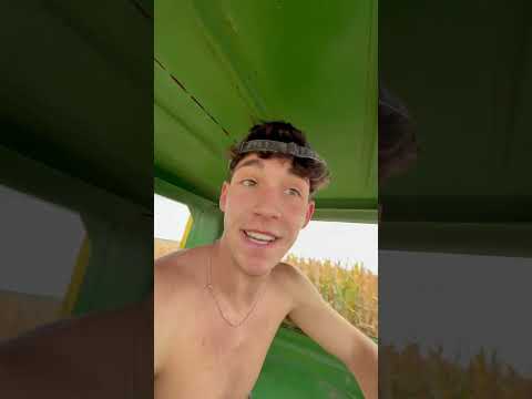Otra vez en el #tractor #campo #naturaleza #trabajo #granja #aventura
