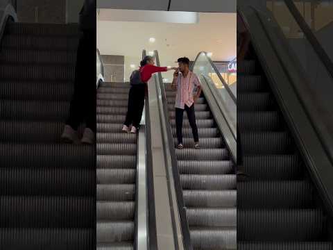 Slapping Prank? Uske Phone Call? ne bacha liya mujhe?|| #shorts #funny #prank #youtubeshorts #yt