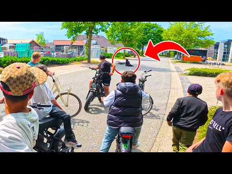 ik ga nooit meer naar illegale meetings... (SURRON KAPOT!)