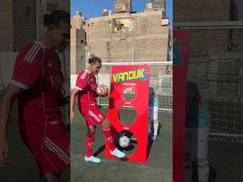 فان دايك في تحدي التسديدة المستحيله علي الهدف امام ميسي هتتصدم  😳🔥