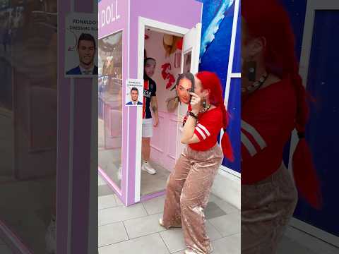 Ronaldo's Dressing Room…🤫⚽️ #pranks #football #alexlips
