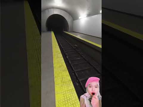 ADA TIKUS‼️#animation #tunnel #funny #comedy #shorts #youtubeshorts #reaction #mamaJay_20