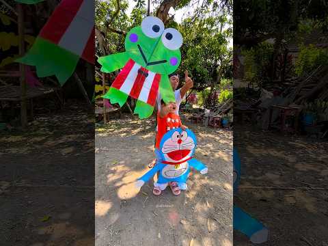BIKIN LAYANGAN KARAKTER KEROPPI #layangan #kite #keroppi #layanglayang #mainan