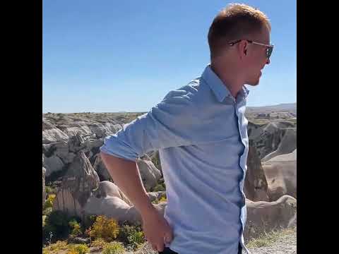 Антон Теляков позирует в Каппадокии