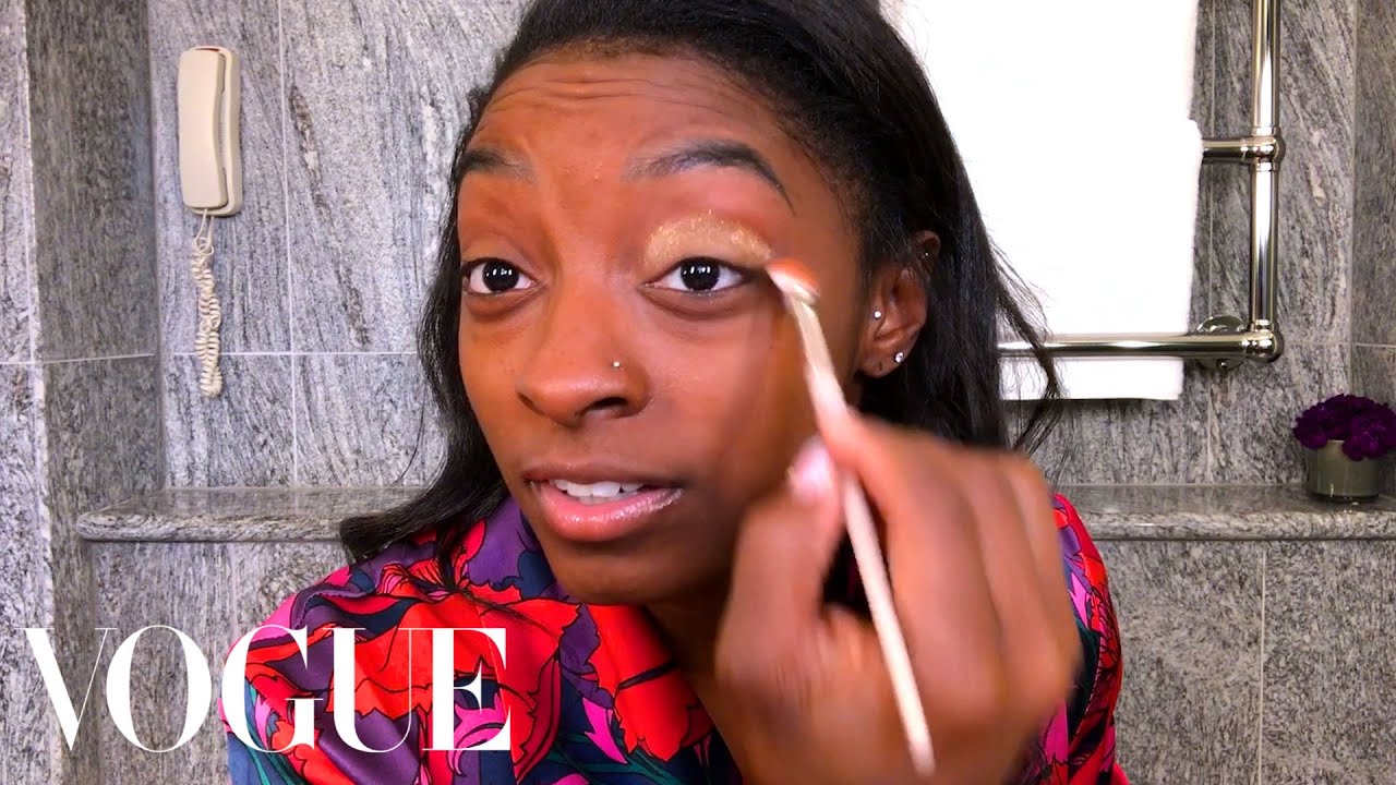 Simone Biles's Guide to Gold Eye Makeup - Beauty Secrets
