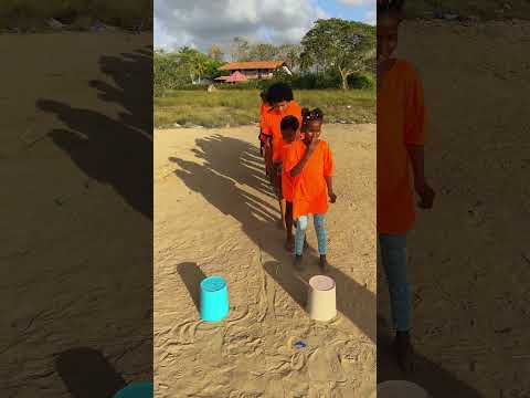Salta correctamente sin equivocarte en agua y tierra.