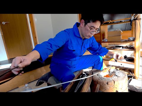 ガラス玉を作るプロセス。400年前から伝わる伝統的な技術