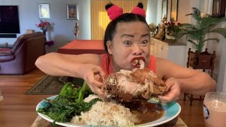 ขาหมูเยอรมันตุนขาใหญ่ข้ามโลก