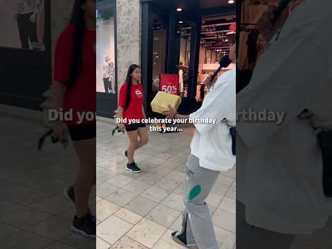 Surprising a random kid with a Birthday gift ?❤️