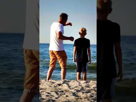 Gdy pierwszy raz jesteś nad morzem 🤣🤣🤣 #videodowcip #uszwagra #dowcip