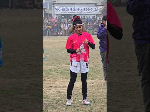 স্বপ্না মাঠে নামলেই দর্শক ঠান্ডা