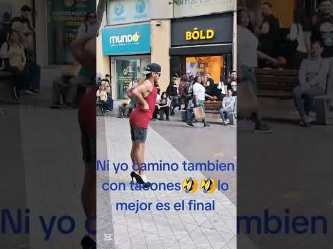 Ni yo camino también en tacones#comedia #estadosparawhasapp