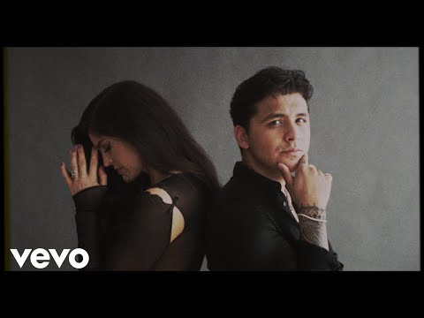 Solos Feat Ana Barbara de Christian Nodal Letra y Video
