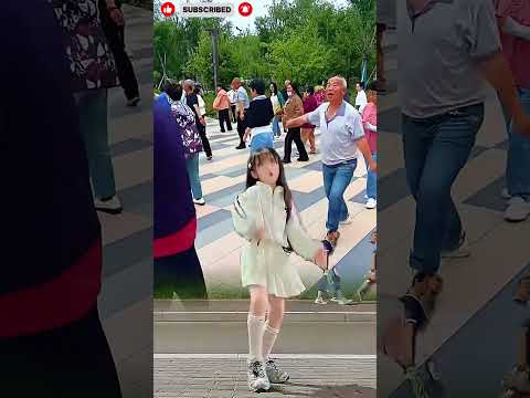 happy dance 🤗 with funny dancer 💥 #funnyvideo #dancevideo #funny #fypシ゚viral #viralvideo