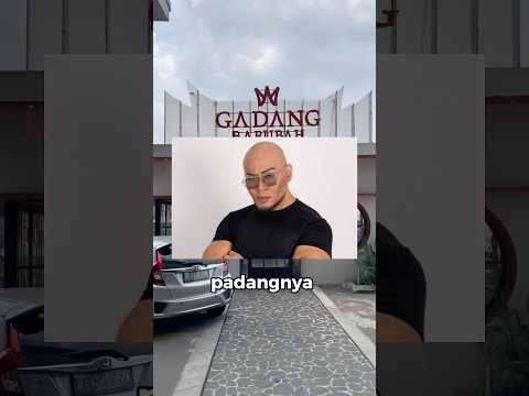 nasi padang artis vs nasi padang biasa #foodreview #nasipadang #ayam #rendang #shorts