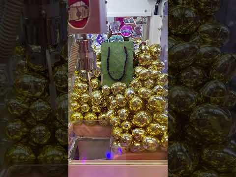 What treasure is hidden inside the claw machine?! Part 120 #arcade #clawmachine #prize