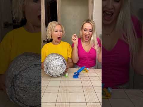 Surprises in aluminum foil #shorts by Leisi Show