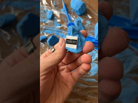 Intentando Encontrar un Diamante Real