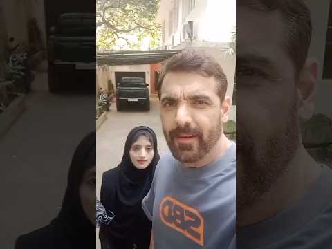 John Abraham Wissing Eid Mubarak #bollywoodkhabar #johnabraham #eidmubarak #indianactor #shortvideo