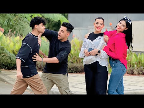 جاي بفيلم ( صعيدي في الجامعة )شوفو البنات بتتريق علي الجلبيه البسها ميجو بس الصدمه في الاخر 😱#ميجو