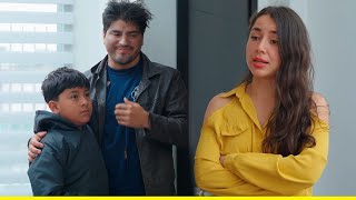 Niño alimentaba a su padre que vivía debajo de un puente y al final terminó muy decepcionado