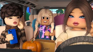 📦MOVING TO BLOXBURG📦 *FALL Edition* | Roblox Family Roleplay w/voices