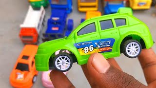 बच्चों के लिए शानदार खिलौना Part 1 | हरि गाड़ी लाल गाड़ी ओर  काली बस | tiny cars for toddlers