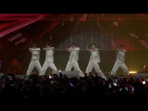 ‘Danger’ stage @ AXE Ceremonia | TXT (투모로우바이투게더)