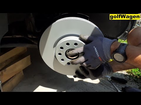 VW Passat B8 front brake pads change