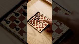 За кого болеем — белые или черные?