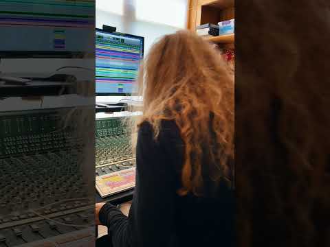 Dave Mustaine is on Cameo!