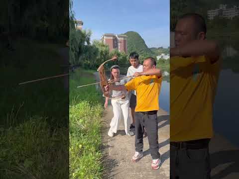 #复合弓 #狼王两用复合弓   自己都那么小气 还想玩我的？