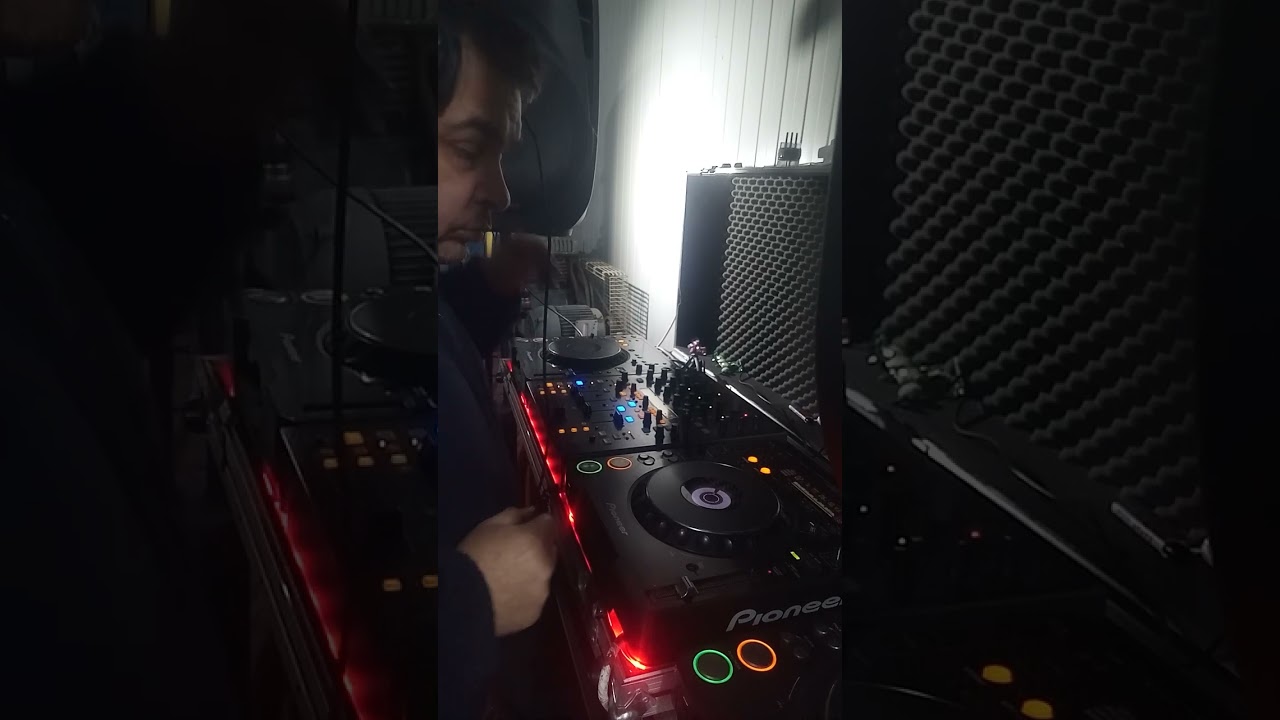 Djcry