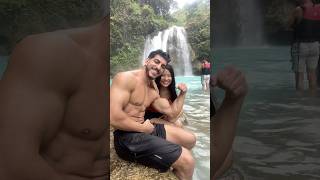 Sharing Love ❤️ next to the Kawasan Falls #philippines #moalboal #kawasanfalls #traveling #couple
