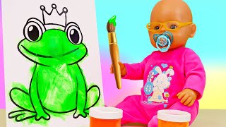 🎨 Emily aprende a pintar con muchos colores | La muñeca bebé