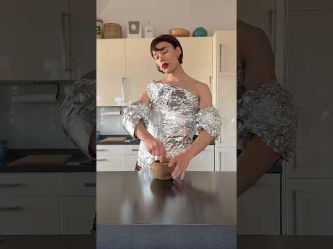 Wie kann man beim kochen so fancy aussehen? #NaraSmith #DubaiSchokolade #Kochen