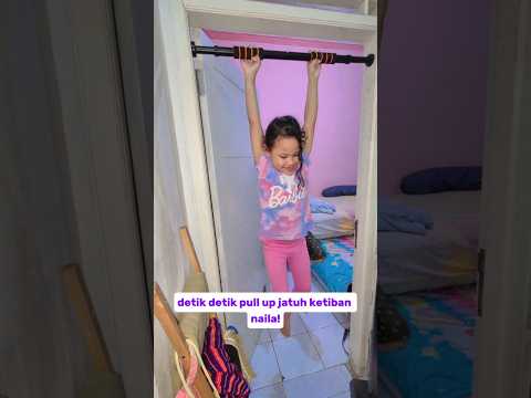 NAILA HAMPIR KETIBAN PULL UP! #trending #shortviral #lucu #fypage #pullup #kakakadik #trending #fyp