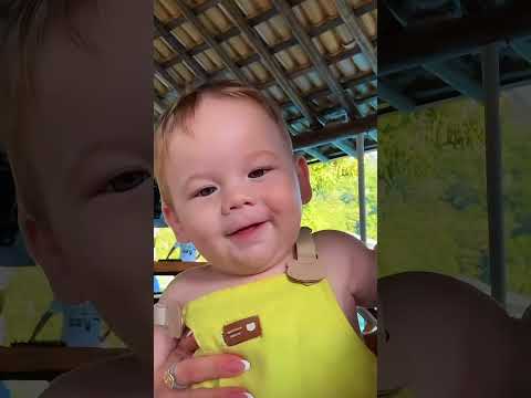 Depois de tanto insistirJosé Leonardo finalmente falou sua primeira palavra!